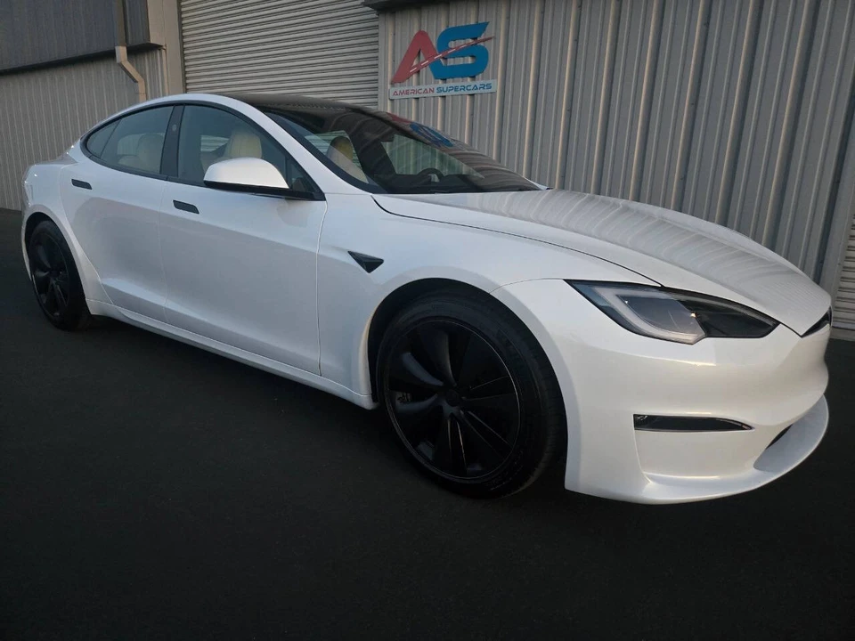 2023 Tesla Model S - Image 11 of 21