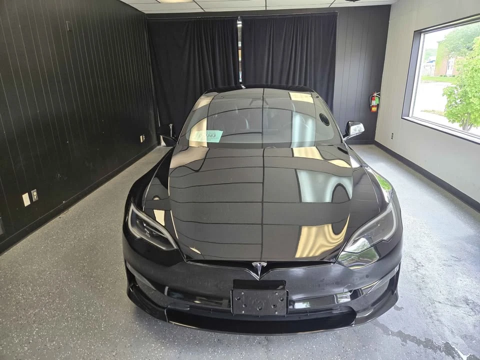 2023 Tesla Model S - Image 2 of 15