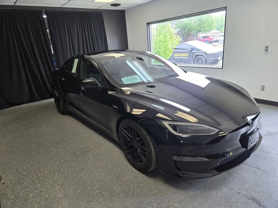 2023 Tesla Model S - Image 3 of 15