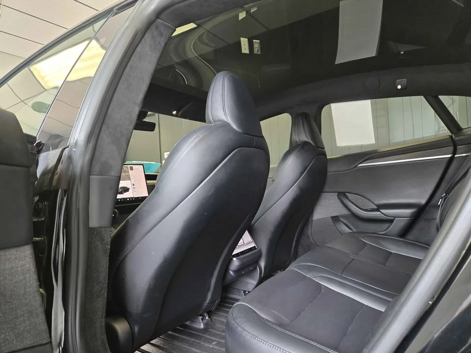 2023 Tesla Model S - Image 9 of 15