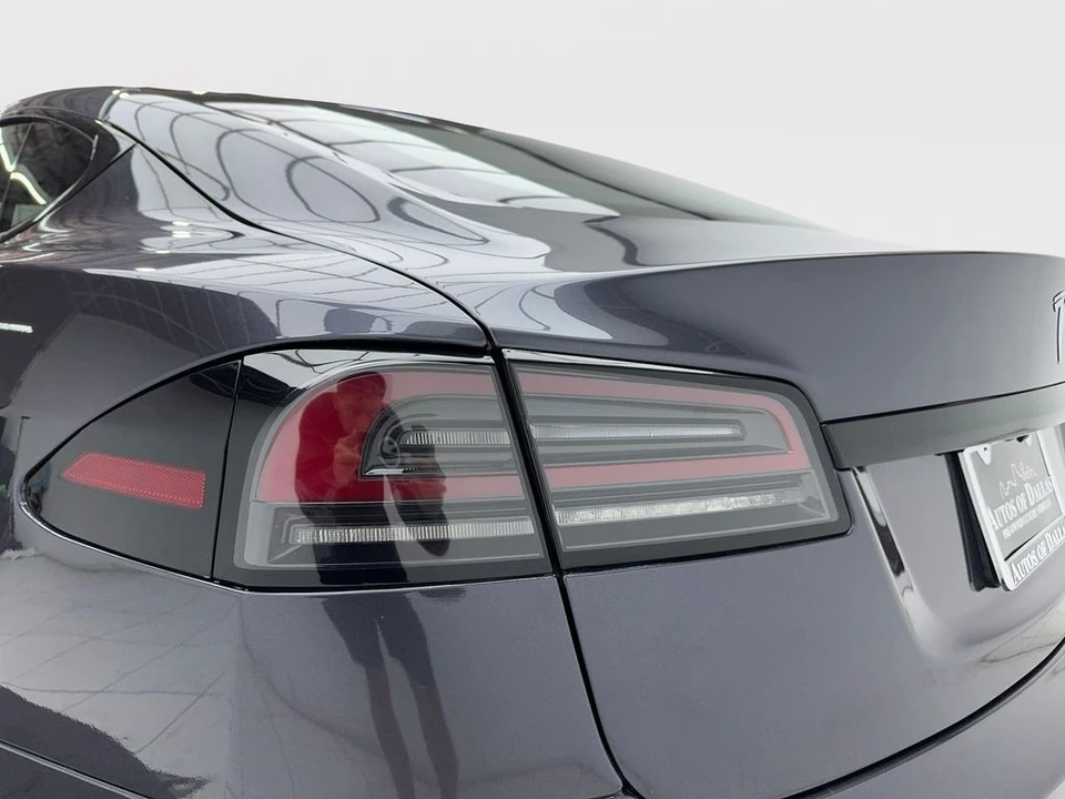 2023 Tesla Model S - Image 9 of 21