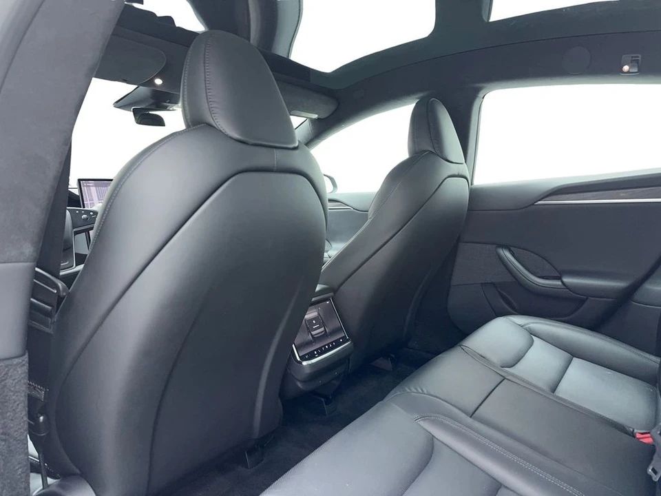 2023 Tesla Model S - Image 14 of 21