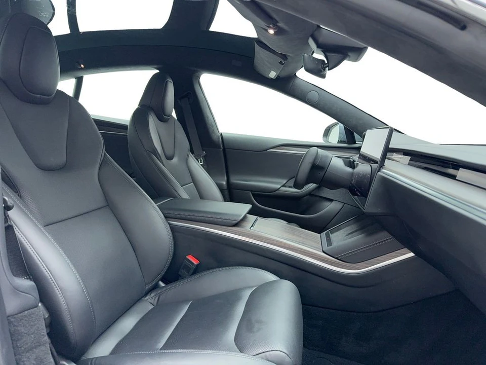 2023 Tesla Model S - Image 18 of 21