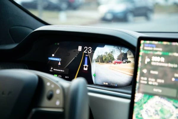 2023 Tesla Model S Plaid - Image 3 of 21