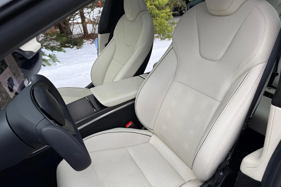 2023 Tesla Model S Plaid - Image 27 of 31