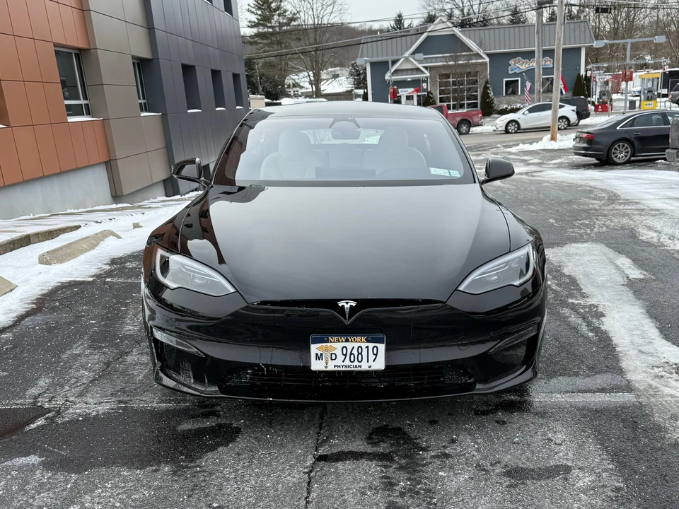 2023 Tesla Model S Plaid - Image 6 of 31