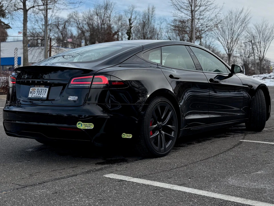 2023 Tesla Model S Plaid - Image 14 of 31