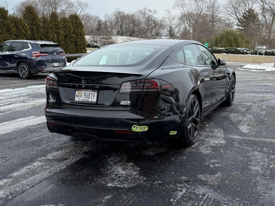 2023 Tesla Model S Plaid - Image 13 of 31