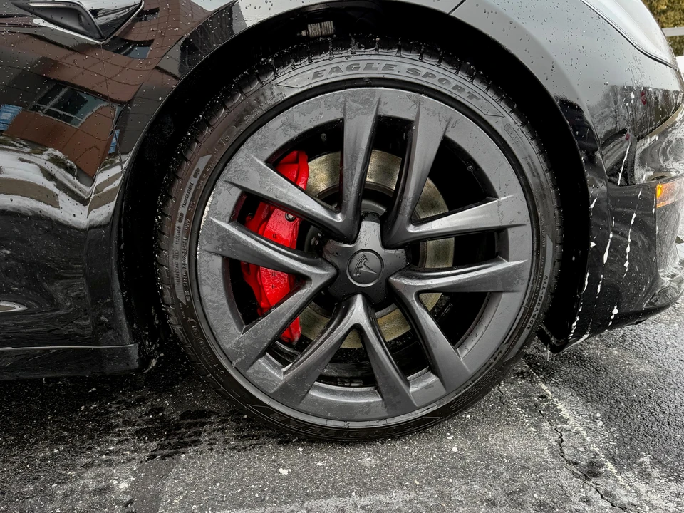 2023 Tesla Model S Plaid - Image 25 of 31