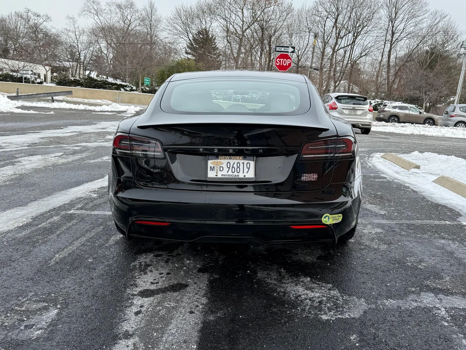 2023 Tesla Model S Plaid - Image 12 of 31
