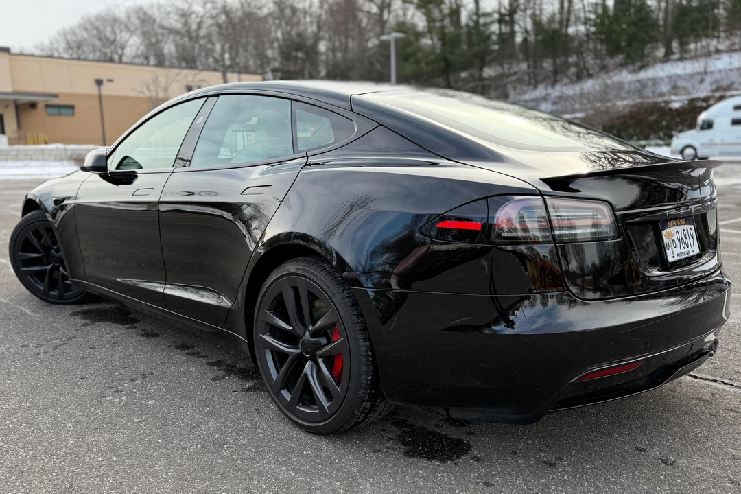2023 Tesla Model S Plaid - Image 4 of 31