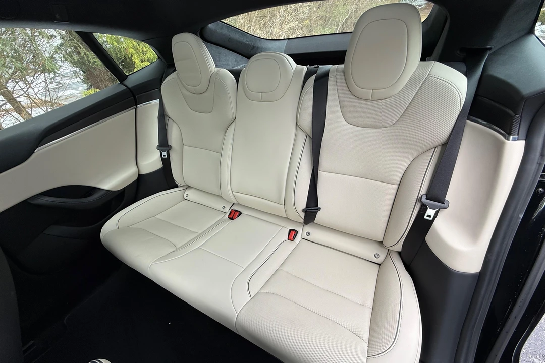 2023 Tesla Model S Plaid - Image 28 of 31