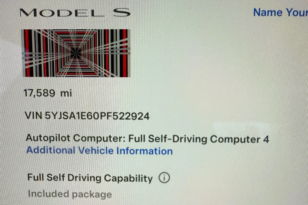 2023 Tesla Model S Plaid - Image 29 of 31
