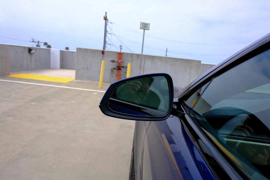 2023 Tesla Model S Plaid - Image 29 of 31