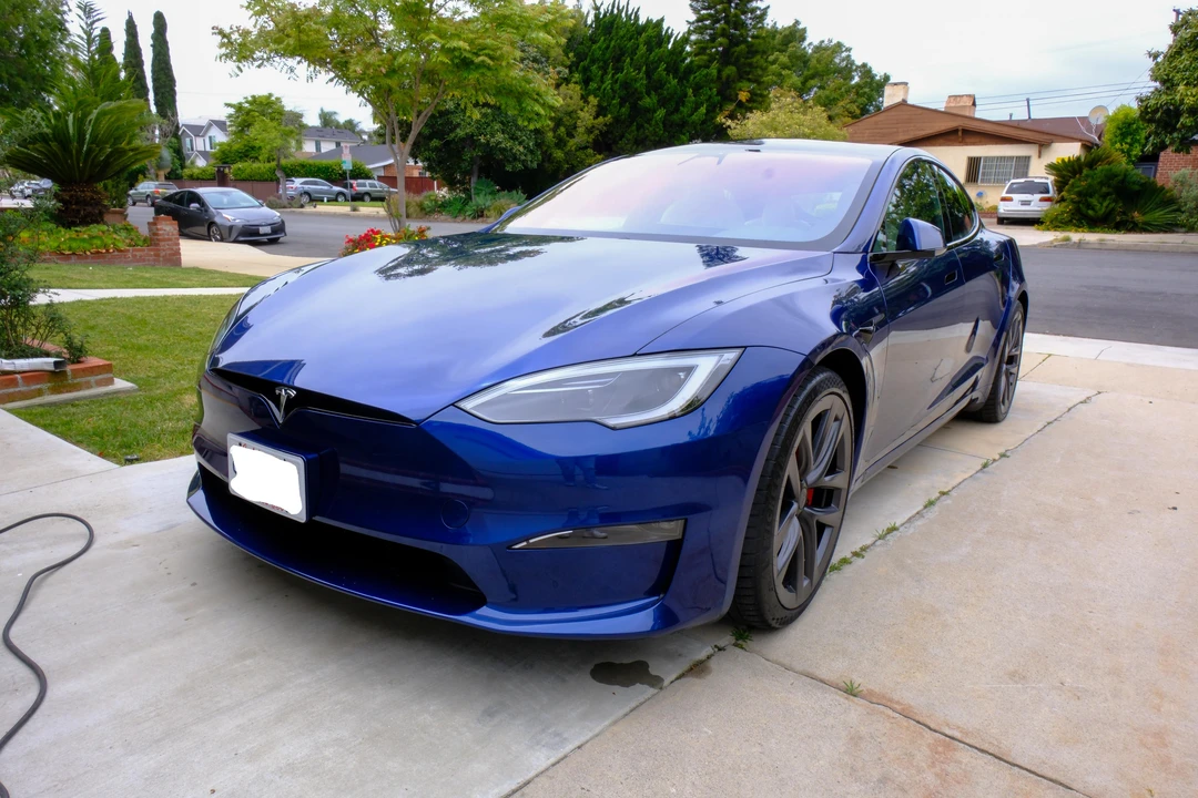 2023 Tesla Model S Plaid - Image 15 of 31