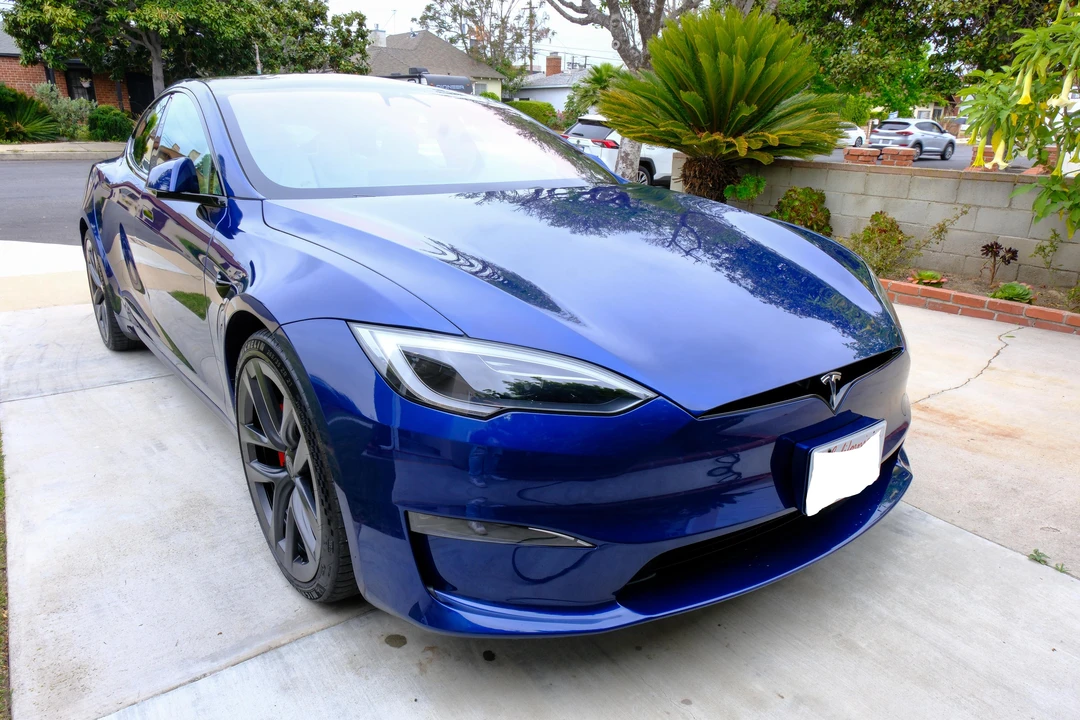 2023 Tesla Model S Plaid - Image 25 of 31