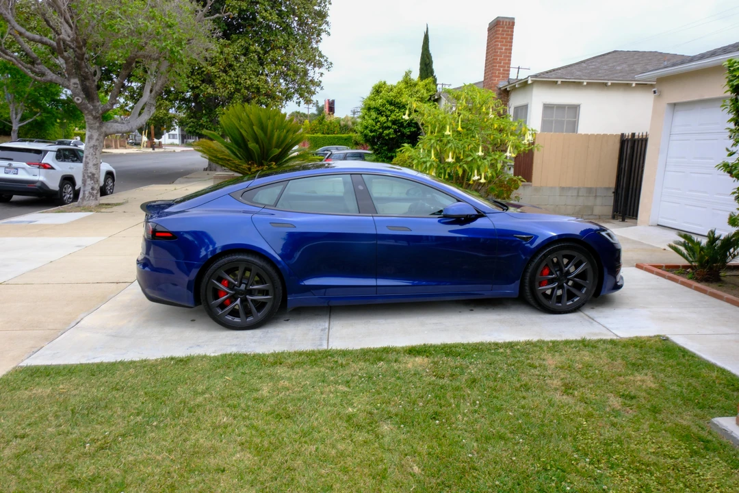 2023 Tesla Model S Plaid - Image 23 of 31