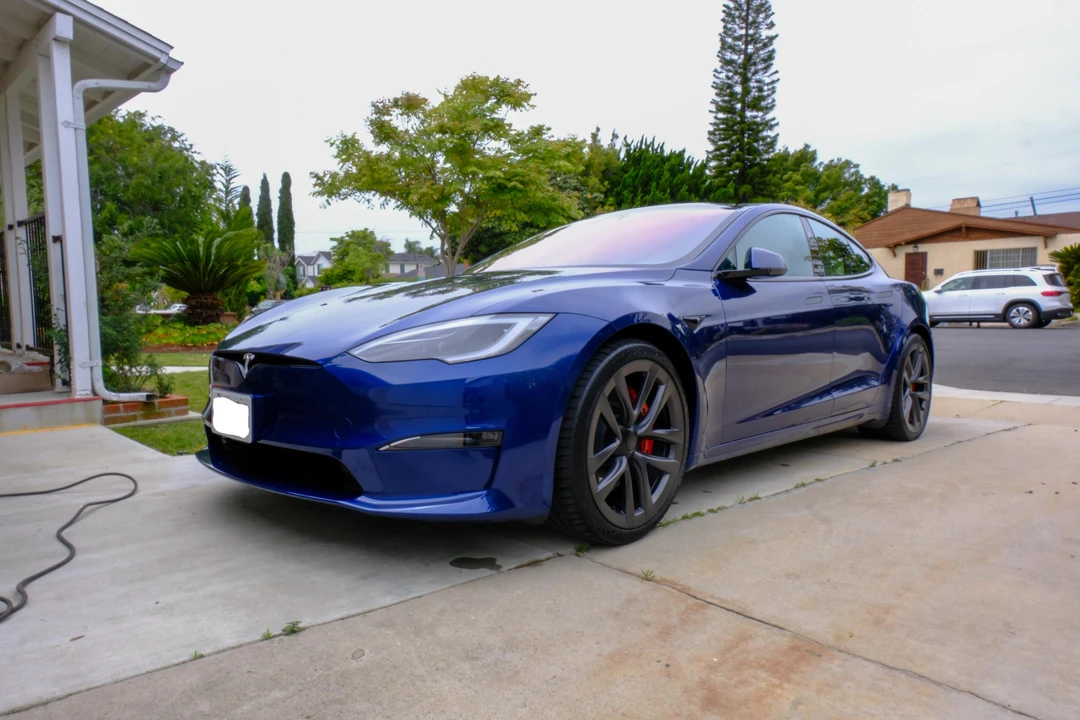 2023 Tesla Model S Plaid - Image 17 of 31