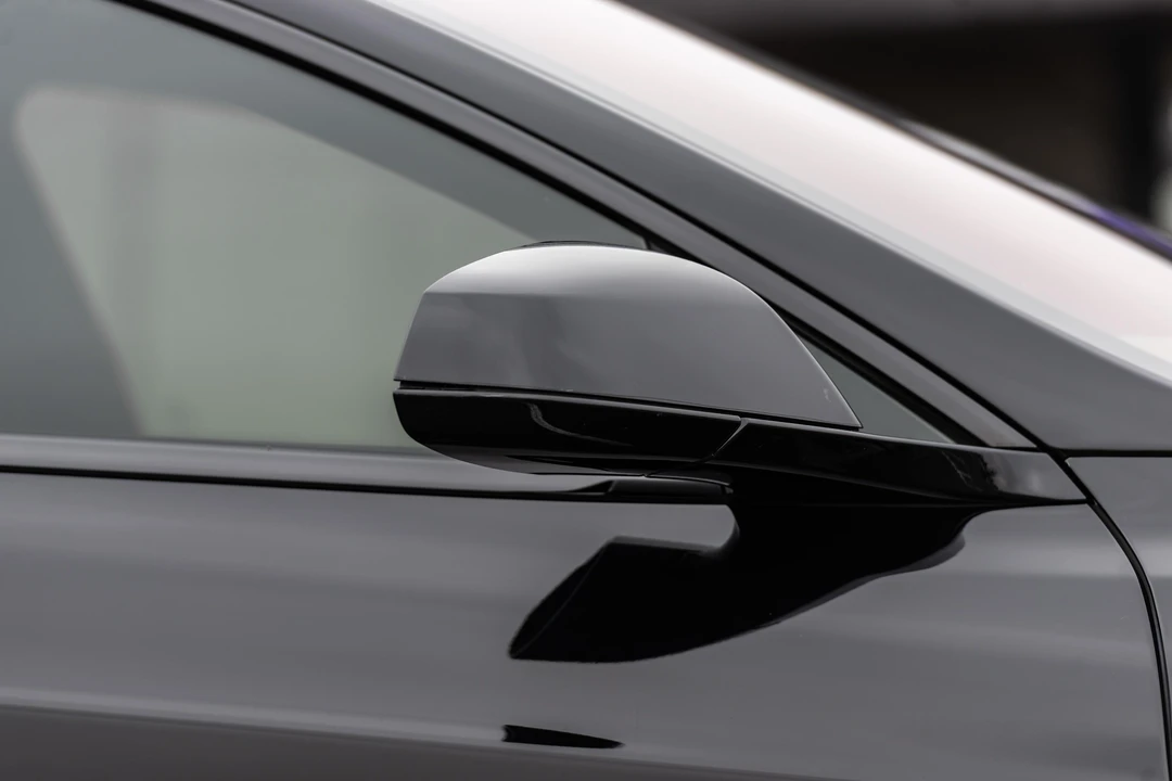 2023 Tesla Model S Plaid - Image 29 of 31