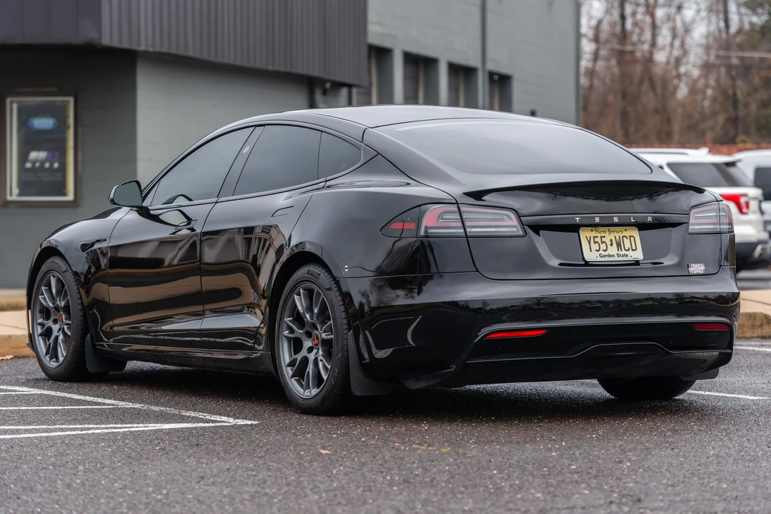 2023 Tesla Model S Plaid - Image 7 of 31