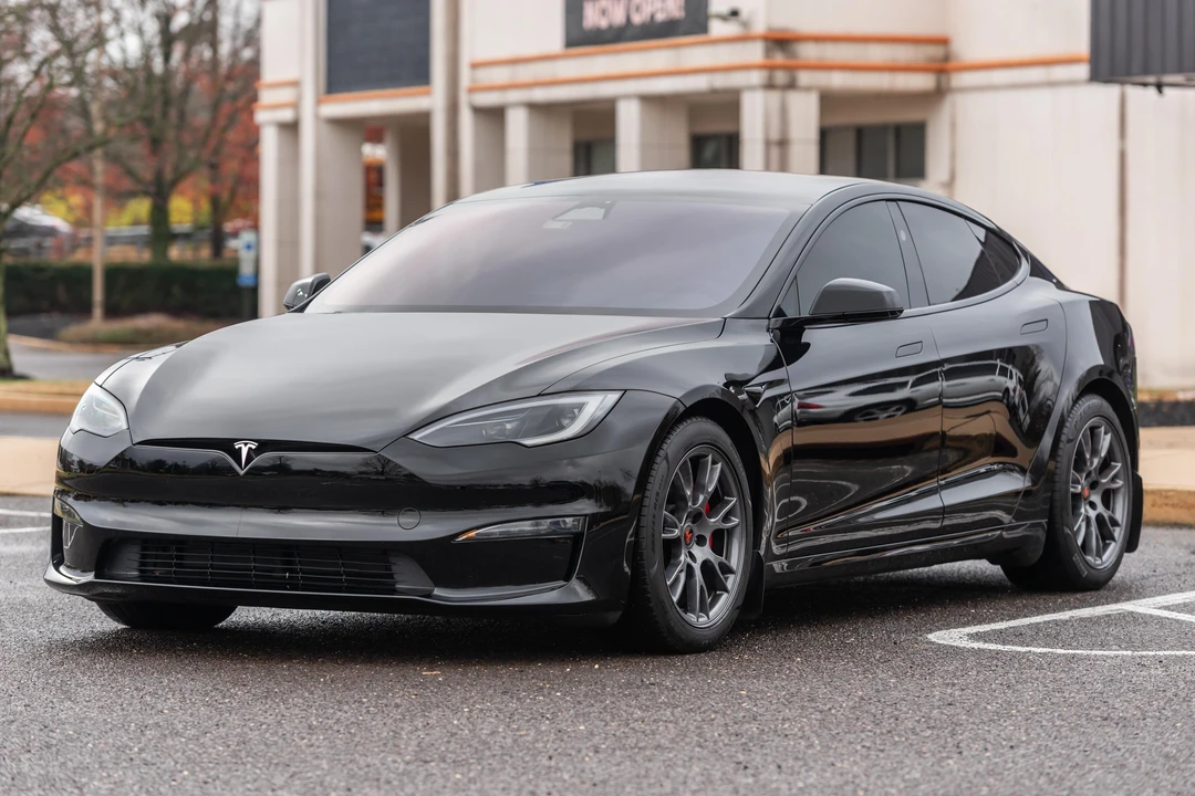 2023 Tesla Model S Plaid - Image 6 of 31