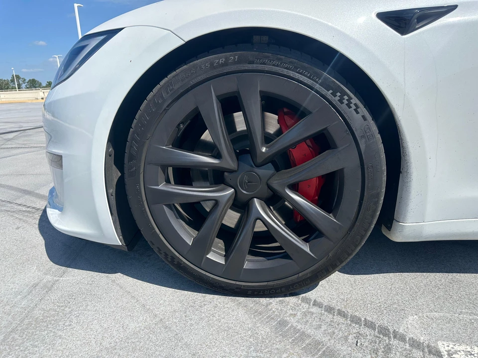 2023 Tesla Model S Plaid - Image 27 of 31