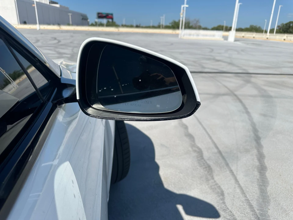 2023 Tesla Model S Plaid - Image 26 of 31