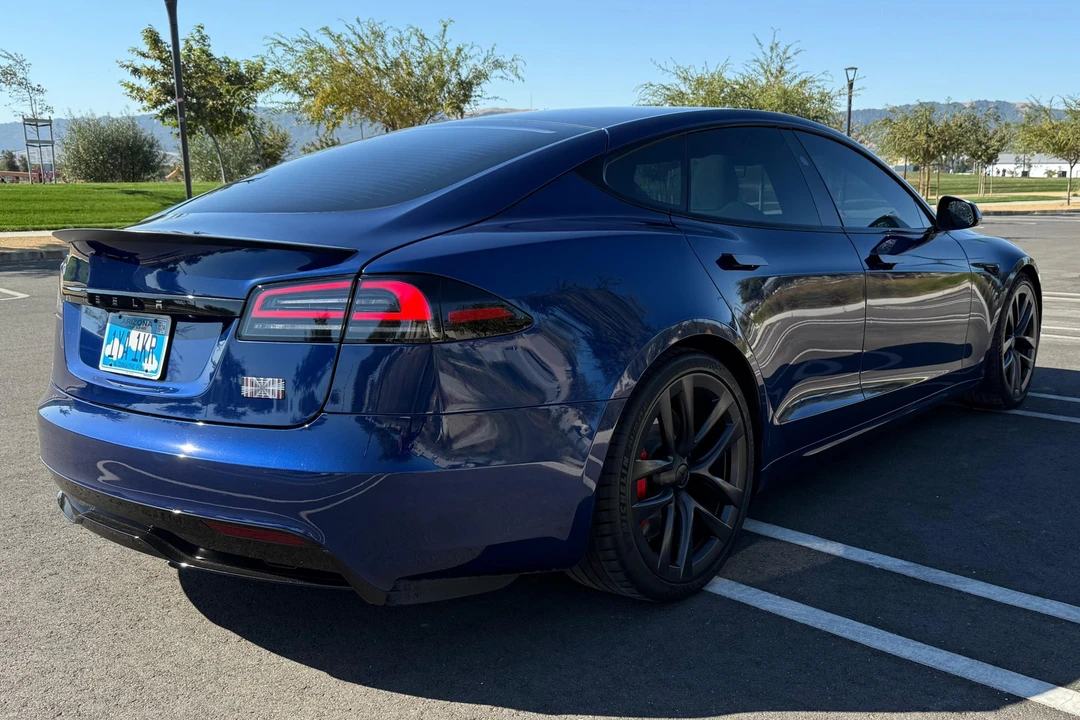 2023 Tesla Model S Plaid - Image 4 of 31