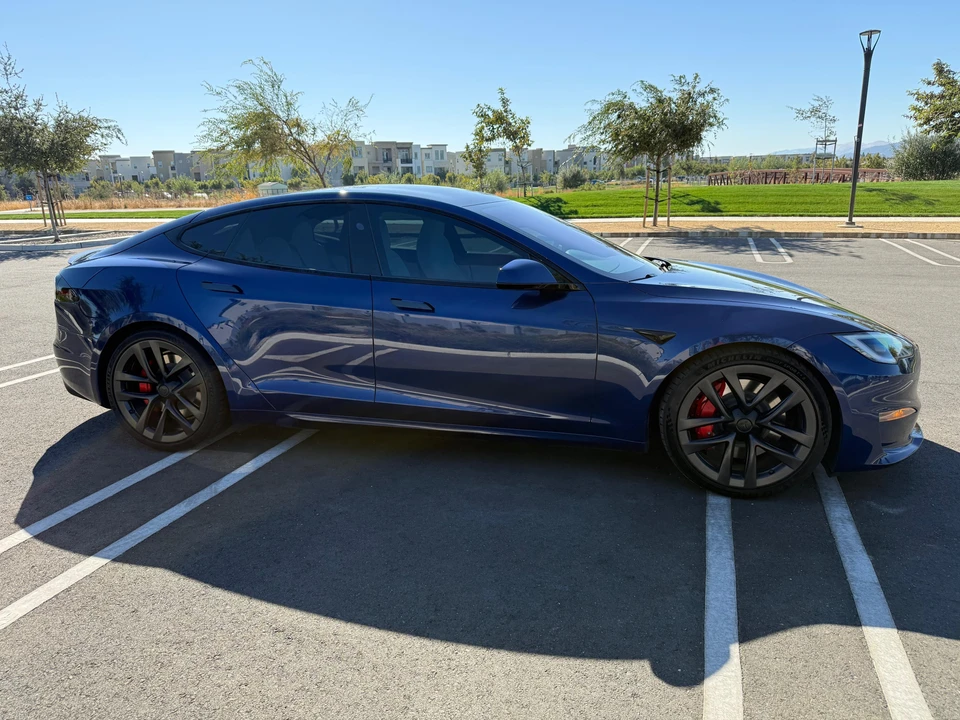 2023 Tesla Model S Plaid - Image 13 of 31