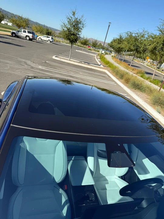 2023 Tesla Model S Plaid - Image 24 of 31
