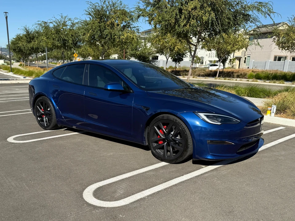 2023 Tesla Model S Plaid - Image 14 of 31