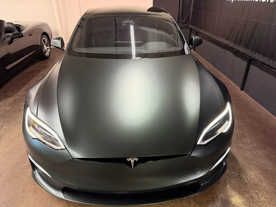 2023 Tesla Model S Plaid - Image 5 of 12