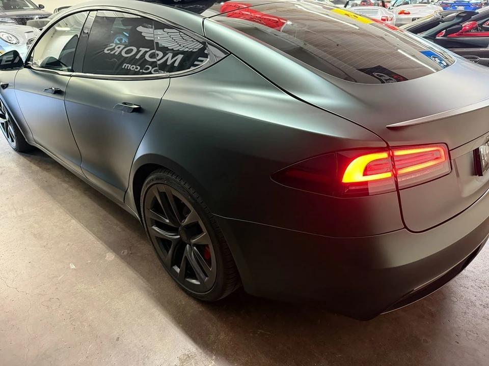 2023 Tesla Model S Plaid - Image 6 of 12