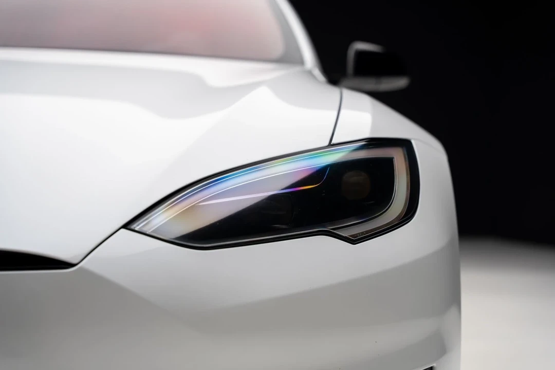 2023 Tesla Model S Plaid - Image 9 of 12