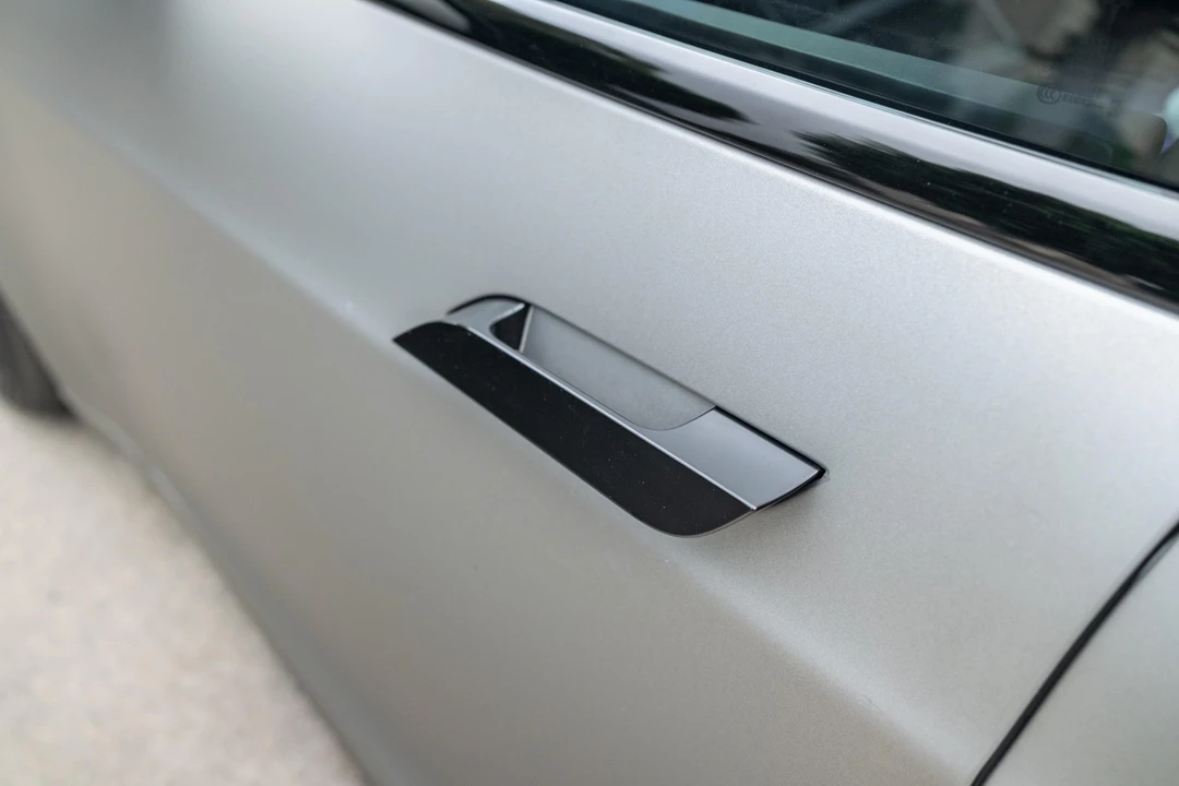 2023 Tesla Model S Plaid - Image 20 of 31