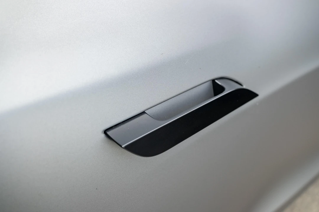 2023 Tesla Model S Plaid - Image 28 of 31