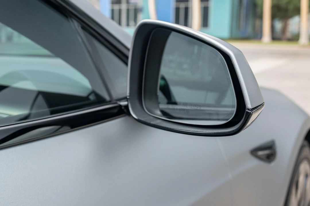2023 Tesla Model S Plaid - Image 30 of 31