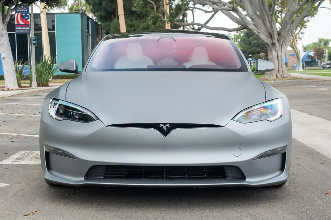 2023 Tesla Model S Plaid - Image 2 of 31