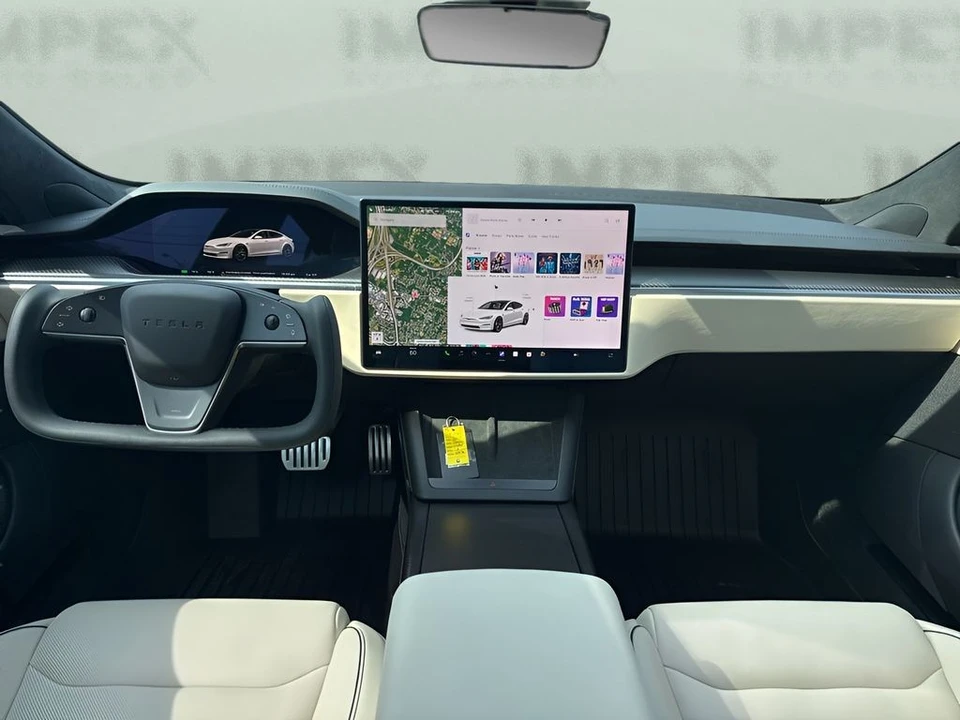 2023 Tesla Model S Plaid - Image 15 of 21