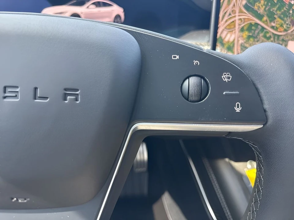 2023 Tesla Model S Plaid - Image 18 of 21