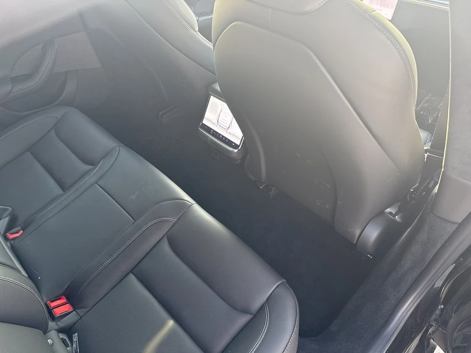 2023 Tesla Model S Plaid - Image 18 of 21