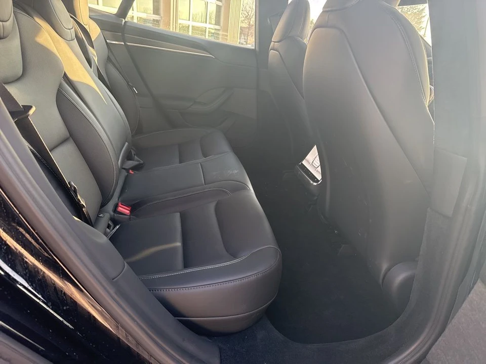 2023 Tesla Model S Plaid - Image 19 of 21