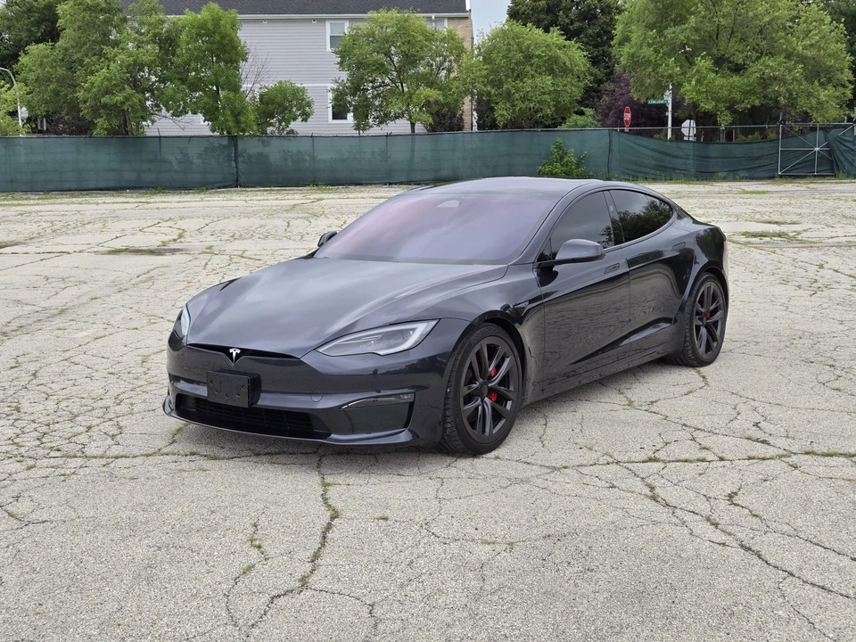 2023 Tesla Model S Plaid - Image 4 of 31