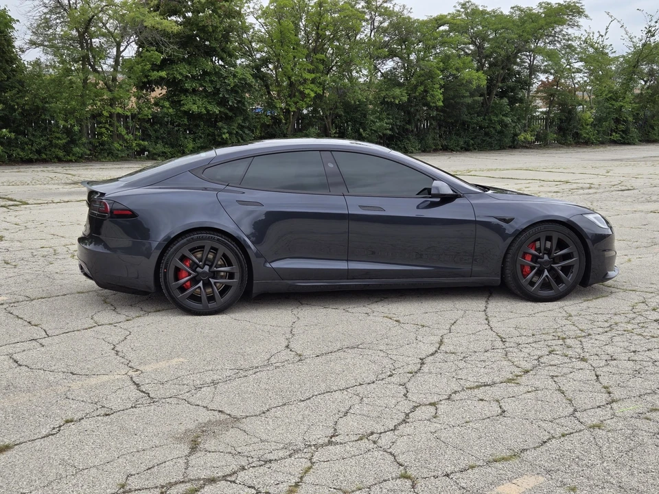 2023 Tesla Model S Plaid - Image 17 of 31