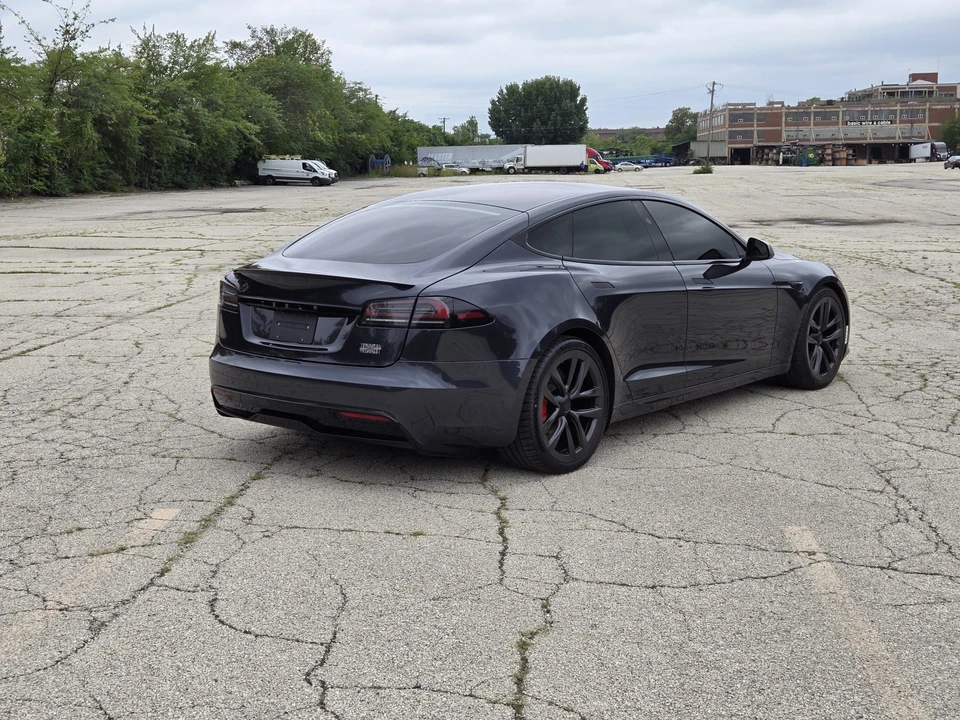 2023 Tesla Model S Plaid - Image 14 of 31