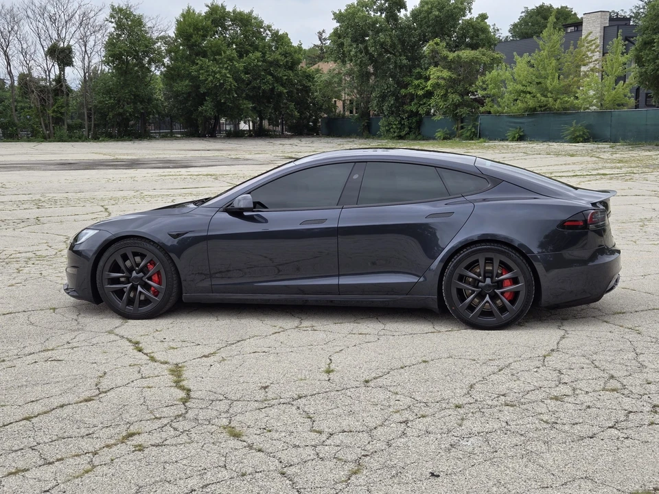 2023 Tesla Model S Plaid - Image 8 of 31