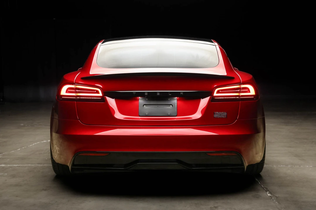 2023 Tesla Model S Plaid - Image 30 of 31