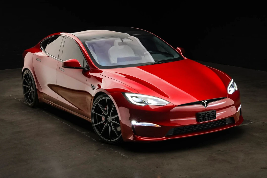 2023 Tesla Model S Plaid - Image 22 of 31