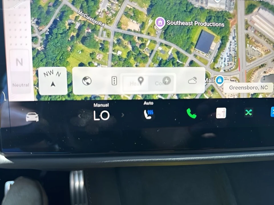 2023 Tesla Model S Plaid - Image 23 of 31