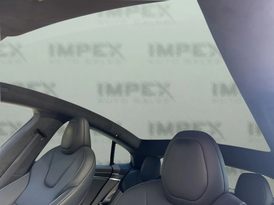 2023 Tesla Model S Plaid - Image 11 of 31